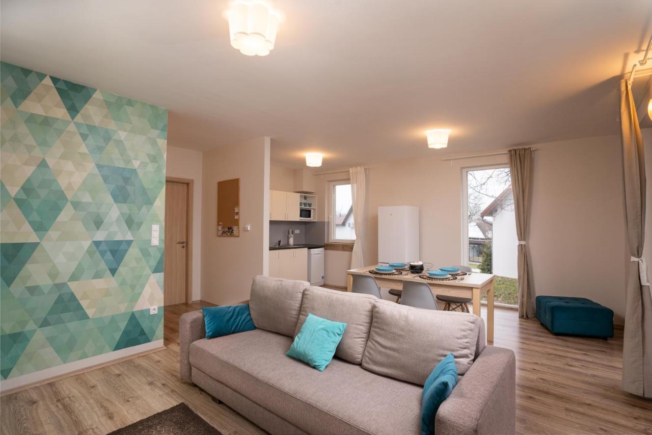 Kenese-Voelgye Villahotel Balatonkenese Rom bilde