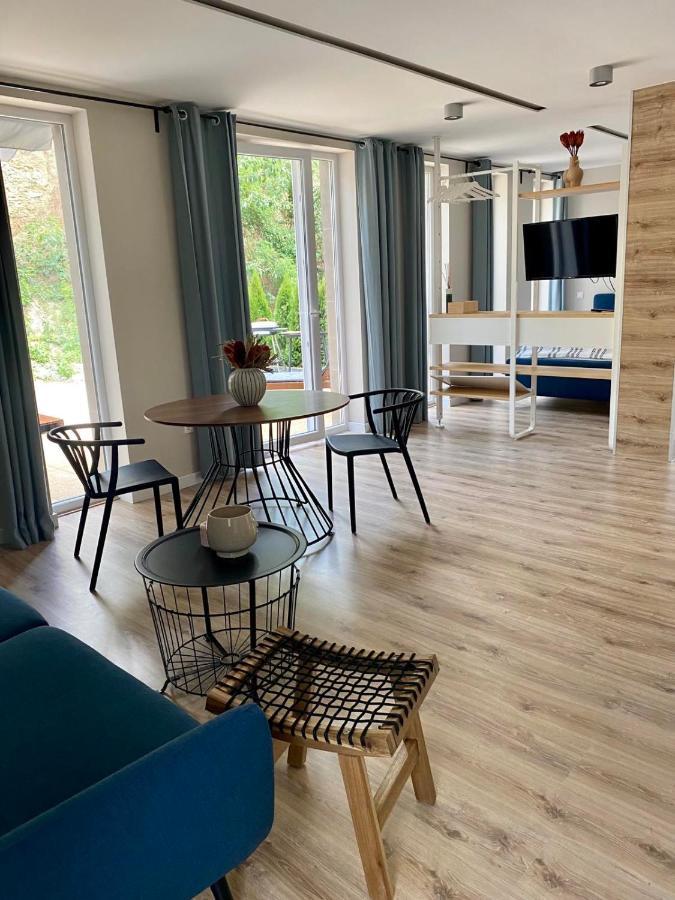 Kenese-Voelgye Villahotel Balatonkenese Eksteriør bilde